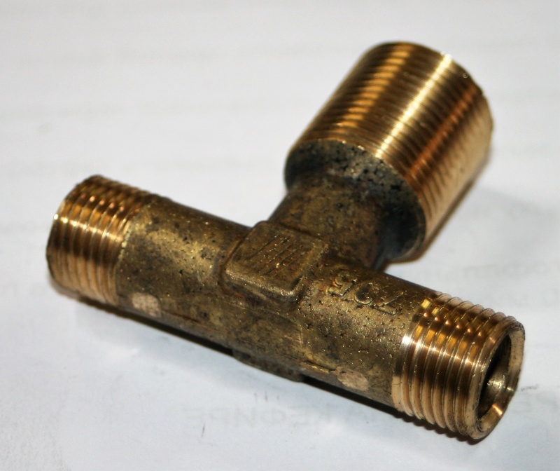 Тройник М16 х М22 х М16