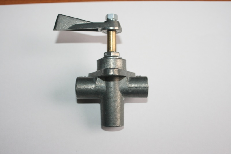 Кран ПП6-2 (М14х1,5) распределительный топливный в сб. (с бака на бак) 5410-1104160