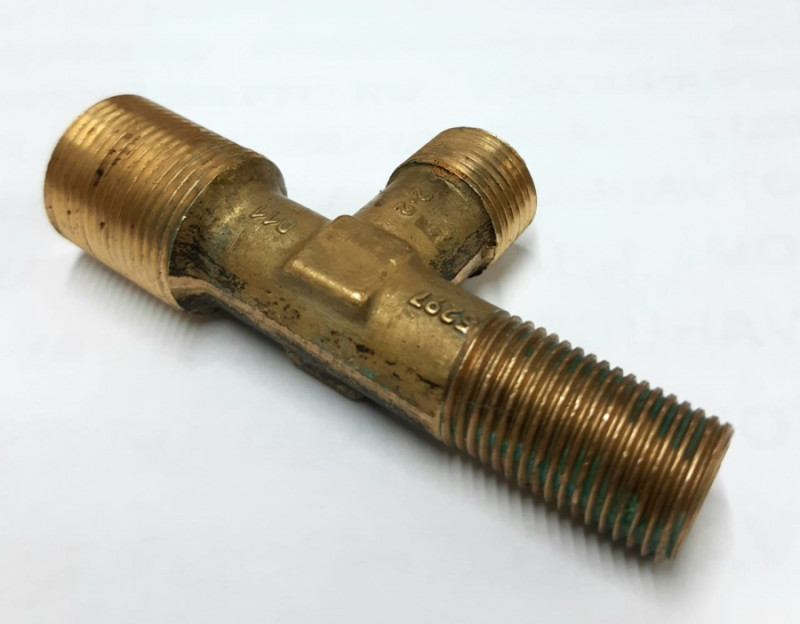 Тройник М16 х М18 х М22